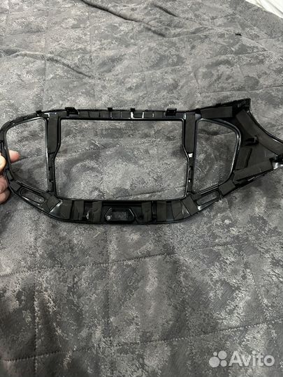 Рамка для магнитолы LADA vesta