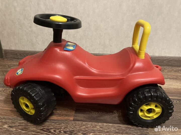 Автомобиль-каталка 