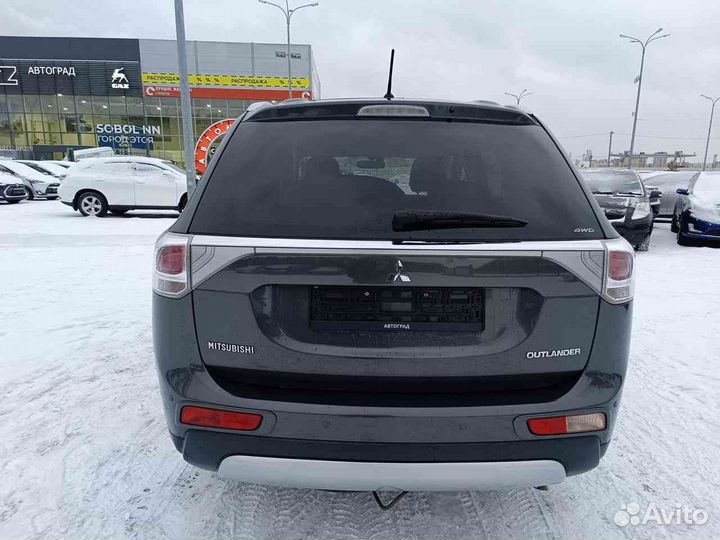 Mitsubishi Outlander 2.0 CVT, 2014, 61 142 км