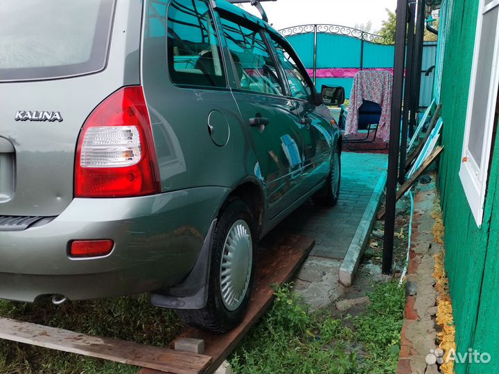LADA Kalina 1.6 МТ, 2010, 122 542 км