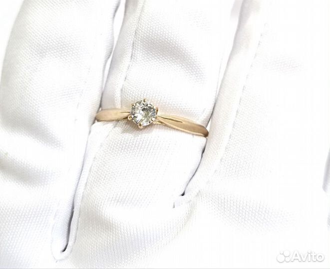 Золотое кольцо с фианитом 17,5 размер