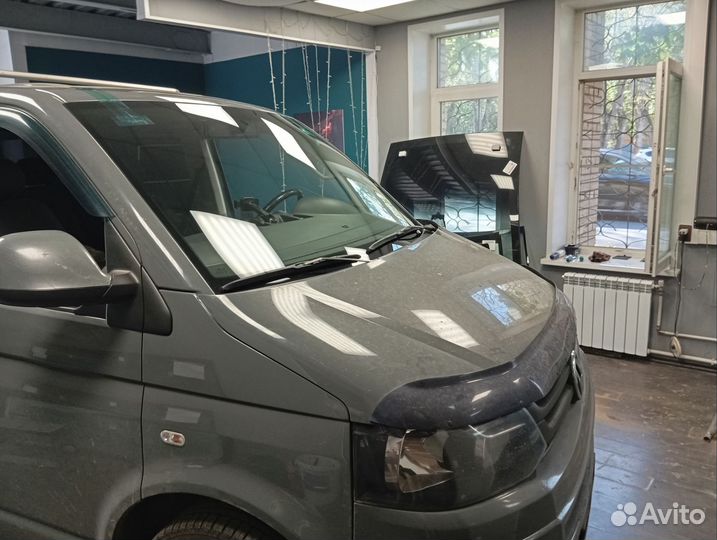 Лобовое стекло Volkswagen Transporter Van T5 2003