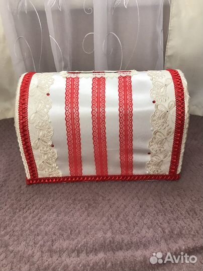 Свадебный сундук для денег