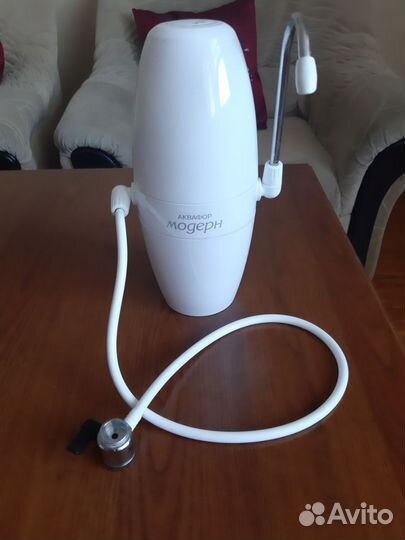 Проточный фильтр для воды Аквафор Модерн