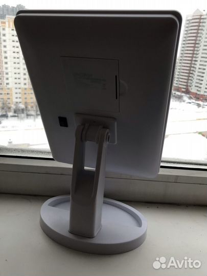 Зеркало с подсветкой настольное