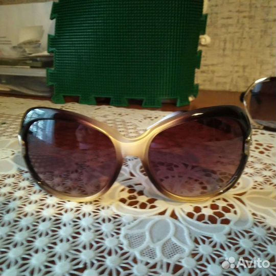 Солнцезащитные очки женские