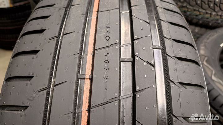 Ikon Tyres Autograph Ultra 2 235/45 R17 97Y