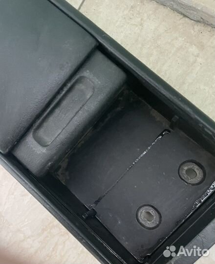 Центральный бардачок Toyota Cresta 90