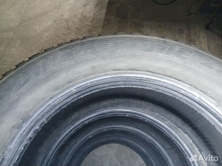 Bridgestone Ice Cruiser 5000 235/65 R17