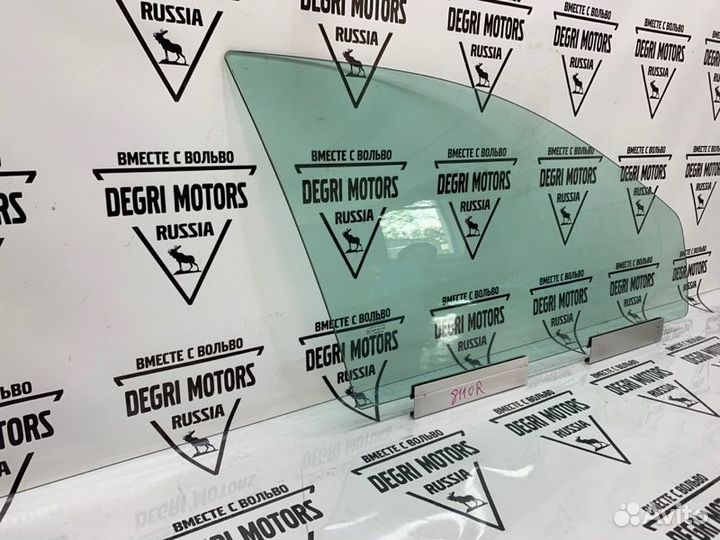 Стекло переднее правое Volvo S60 V70 XC70 оригинал