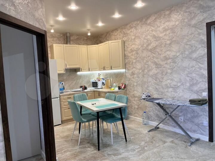 2-к. квартира, 65 м², 6/16 эт.