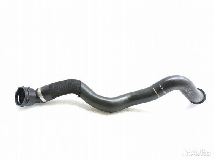 Патрубок системы охлаждения Mercedes-Benz E-Class