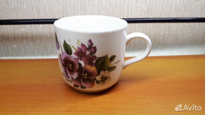 Большая фарфоровая кружка