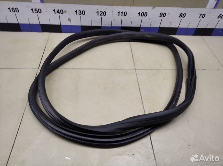 Уплотнитель (внутри) Yeti 2009