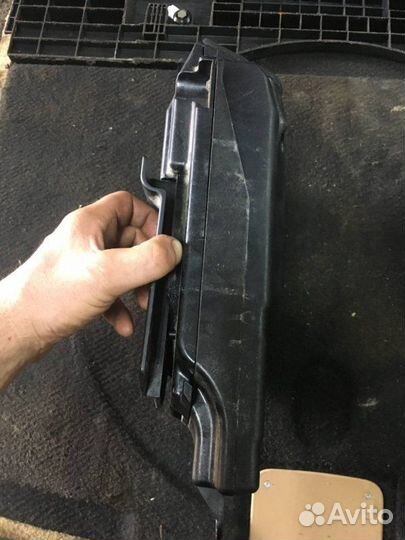 Сабвуфер задний левый Bmw 7 E65 4.4 2003