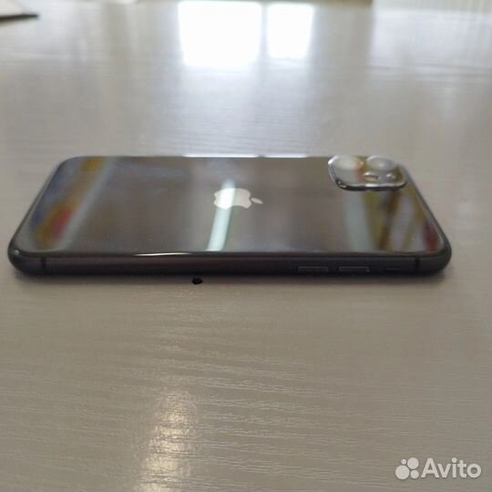 Телефон iPhone 11 128 gb