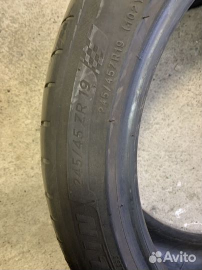 Michelin Pilot Sport 4 245/45 R19