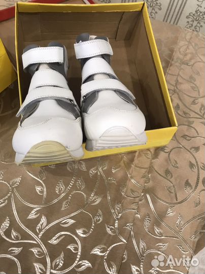 Ботинки женские