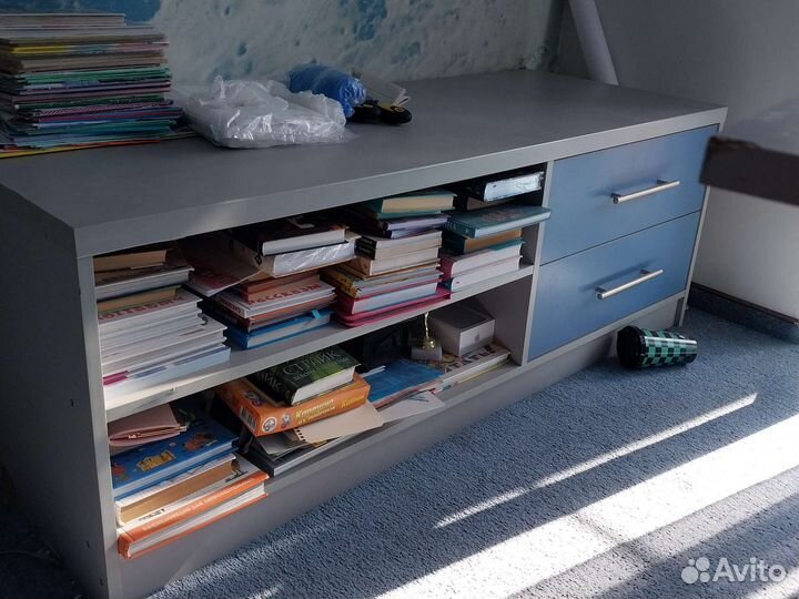 Тумба под телевизор, книжная тумба