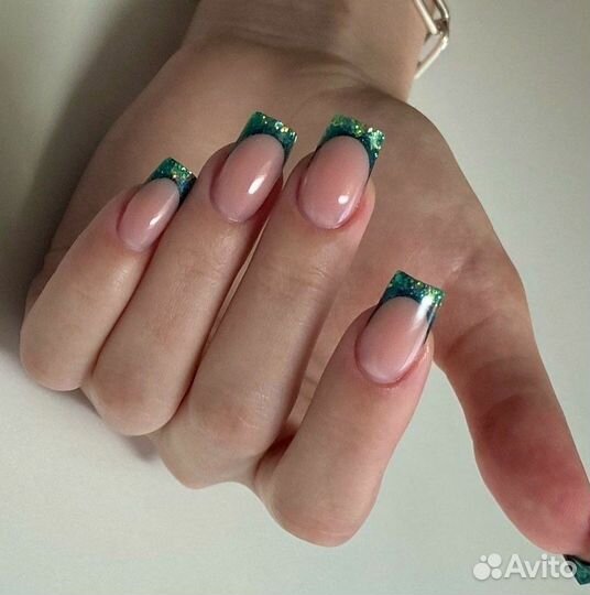 Маникюр и педикюр