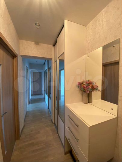 3-к. квартира, 64 м², 10/10 эт.