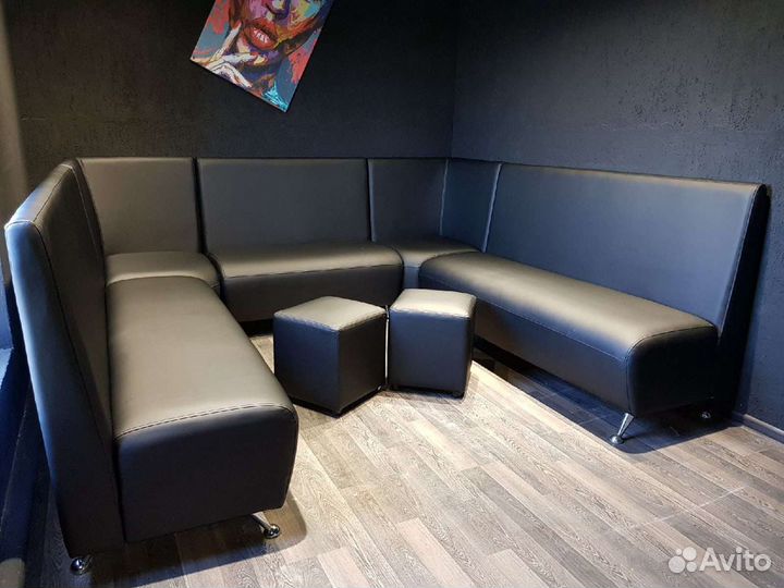 Перетяжка мебели. Каретная стяжка. Ремонт мебели