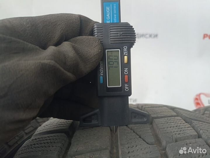 Hankook Winter I'Cept IZ W606 215/60 R16 95T