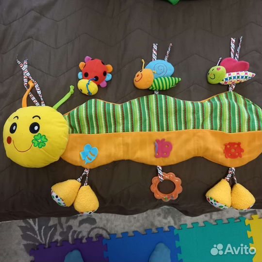 Органайзер на детскую кроватку с игрушками