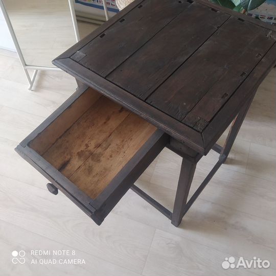 Винтажный реставрированный столик