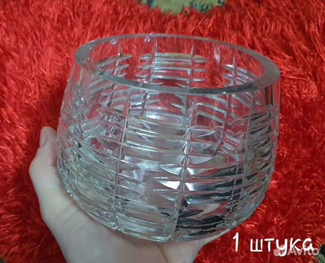 Хрустальная посуда (вазы, стаканы, рюмки и пр.)