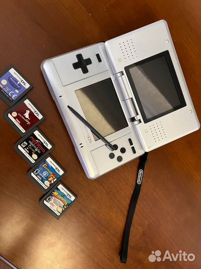 Nintendo DS + эксклюзивные игры