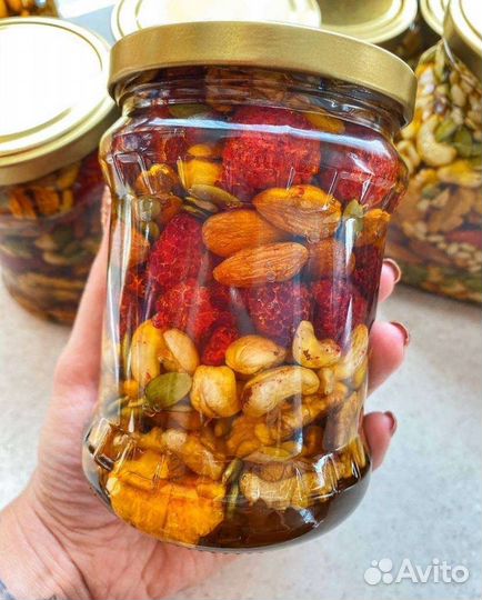 Микс из орехов и натурального мёда