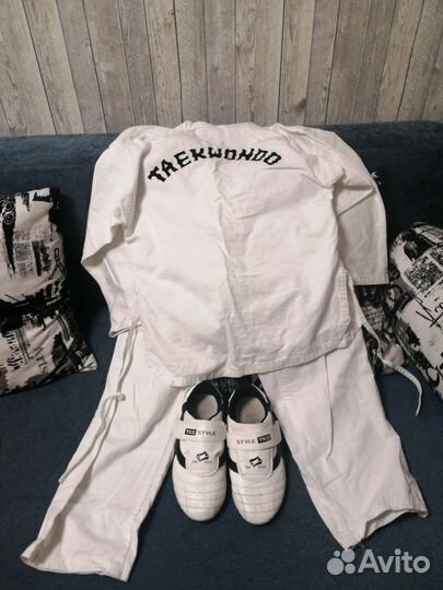 Форма для занятий тхэквондо