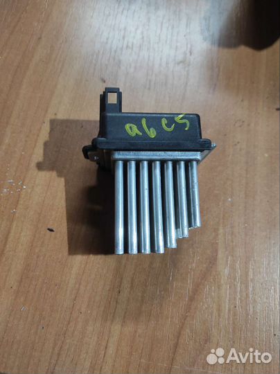 Резистор отопителя Audi A6 c5