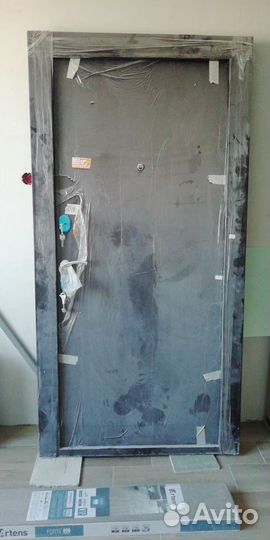 Дверь входная металлическая