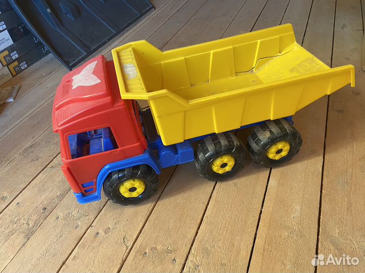 Большой грузовик