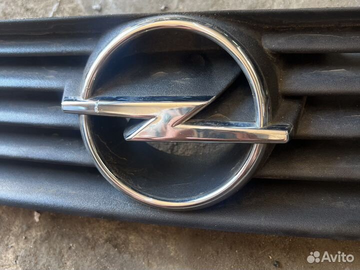 Решетка радиатора опель астра G г