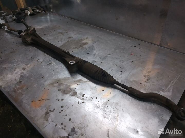 Рулевая рейка Toyota Rav4 CA40