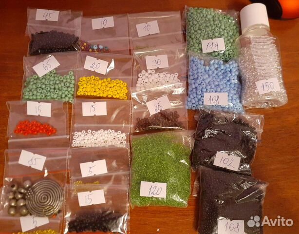 Натуальный камень, бисер, бусины