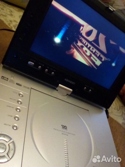 DVD с ЖК экраном Toshiba