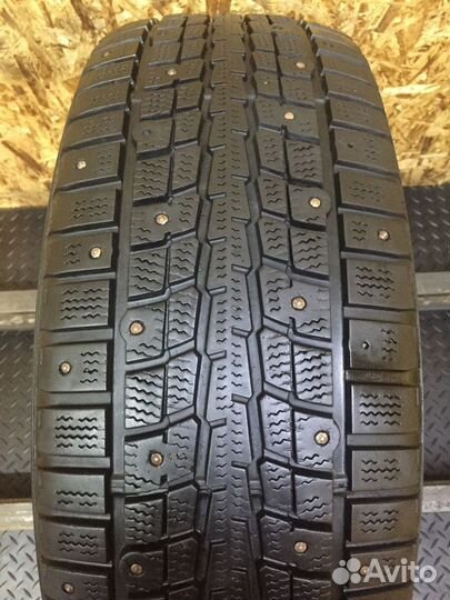 Dunlop SP Winter Ice 01 215/60 R16 95T