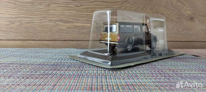 Газ 230810, Комбат Т98, 1/43