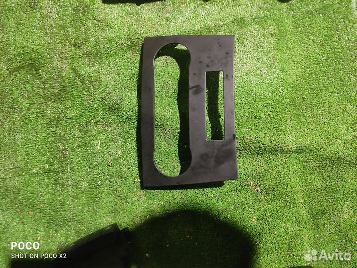 Пластик Мерседес Бенц 245