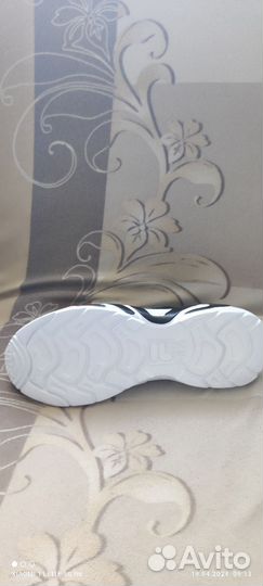 Кроссовки мужские новые 45 р