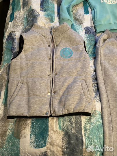 Костюм спортивный