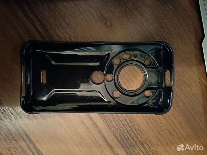 Продам телефон