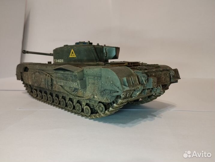 Модель 1/35 Tamiya Mk.IV Черчилль Mk.viii