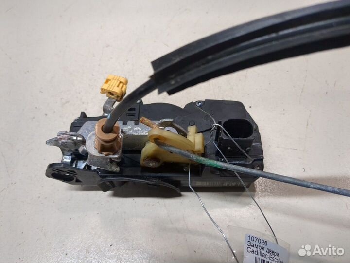 Замок двери Cadillac Escalade 3, 2008