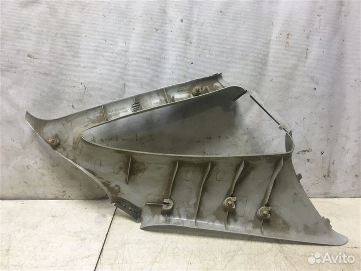 Обшивка стойки задняя правая верхняя (внутри)