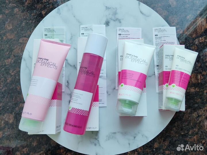 Средства систем по уходу за кожей Mary Kay